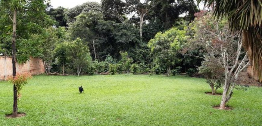 MARAVILHOSA CASA COM 3 QTOS, SUITE, NA LAJE, LOTÃO DE 2.700 METROS