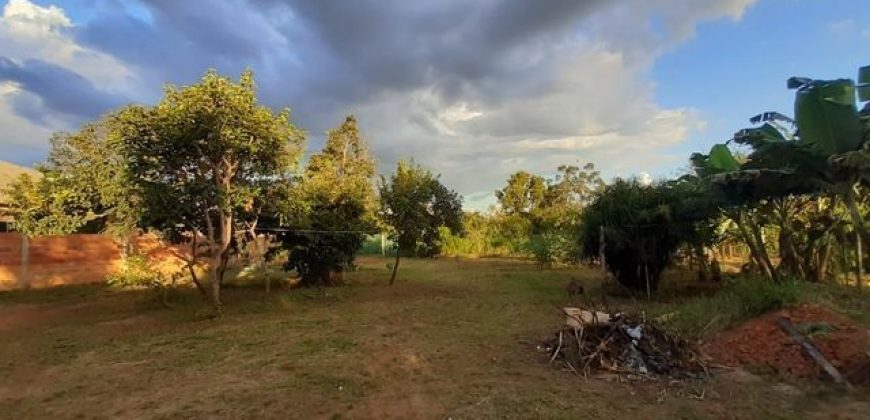 Casa 3 Qtos, Região do Tororo com lote de 1290, Troca por casa em São Sebastião-DF.