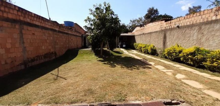 Casa 1 Quarto, Itaipu 80, lote 300 metros