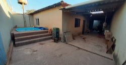 2 Casas no mesmo lote, com Piscina, Churrasqueira, Aceito Troca