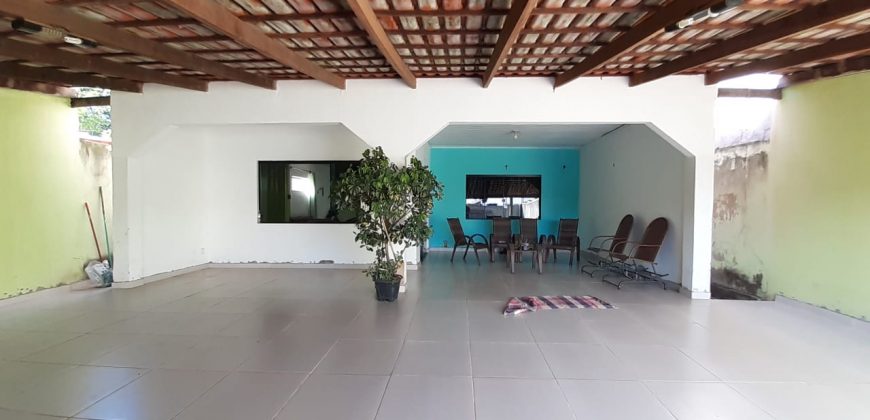 Casa 3 Qtos, Lote com 400 metros, Para quem Gosta de Espaço! Bairro São Gabriel