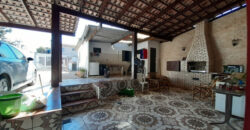 Casa bem localizada no Centro de São Sebastião