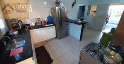 Casa com 2 Quartos, mais 2 kits, no Centro da Cidade! Perto do Itaú