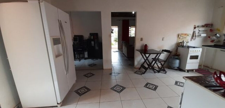 Casa 3 Qtos, Lote 570 metros, com poço artesiano