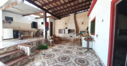 Casa bem localizada no Centro de São Sebastião