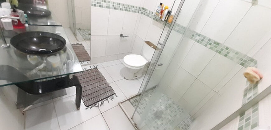 Casa bem localizada no Centro de São Sebastião