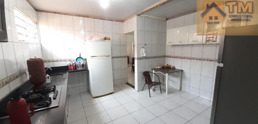 Casa com 3 Suites, Qd. 12 Bairro São José