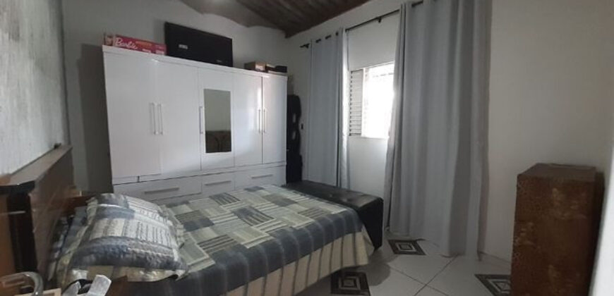 Casa 3 Qtos, Lote 570 metros, com poço artesiano