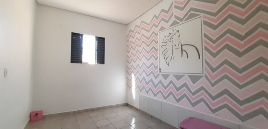 Casa bem localizada no Centro de São Sebastião