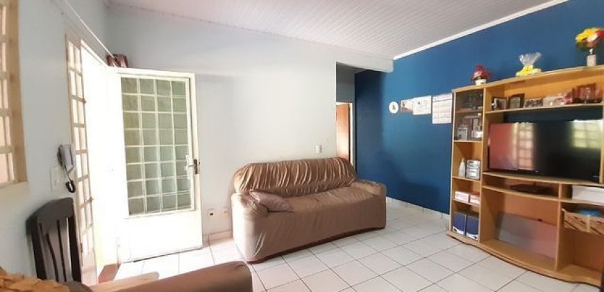 Casa 1 Quarto, Itaipu 80, lote 300 metros