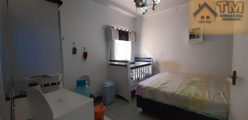 Casa com 3 Suites, Qd. 12 Bairro São José