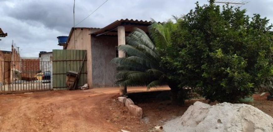 Casa 3 Qtos, Lote 570 metros, com poço artesiano