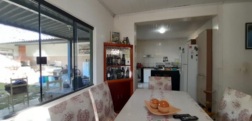 Casa 3 Qtos, Lote com 400 metros, Para quem Gosta de Espaço! Bairro São Gabriel