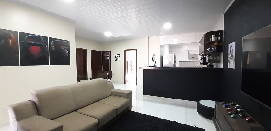 Maravilhosa casa, Nova, Moderna, com Fino acabamento, 03 qtos, Suíte, Closet