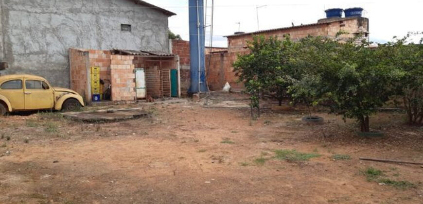 Casa 3 Qtos, Lote 570 metros, com poço artesiano