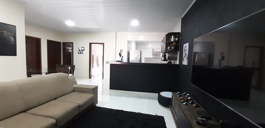 Maravilhosa casa, Nova, Moderna, com Fino acabamento, 03 qtos, Suíte, Closet