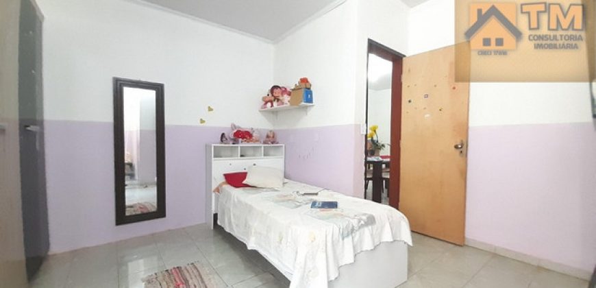 Casa com 3 Suites, Qd. 12 Bairro São José