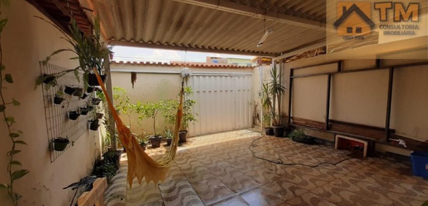 Casa com 3 Suites, Qd. 12 Bairro São José