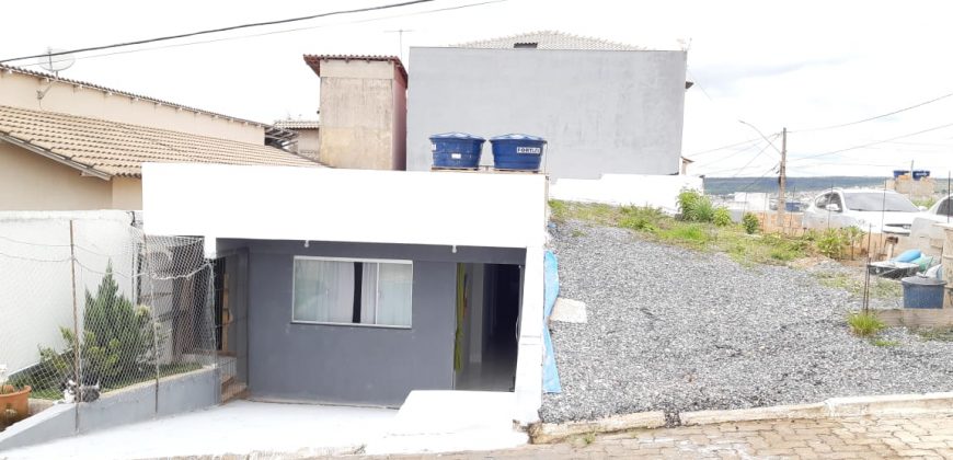 Casa 3 Quartos, com laje, projeto para parte superior -Condomínio Quintas dos Ipês