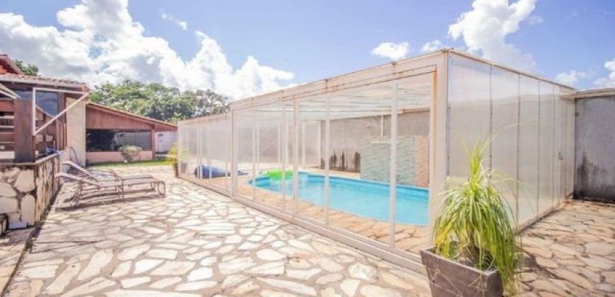 Excelente casa em Condomínio Jardim da Serra, Lote 1500 metros