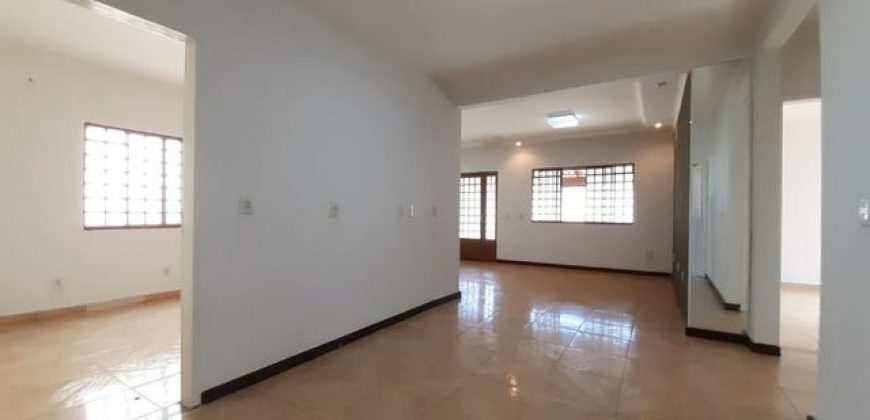 Excelente Casa 3 Qtos, Toda na laje, lote 495 metros – Itaipu 13 – Aceito Troca