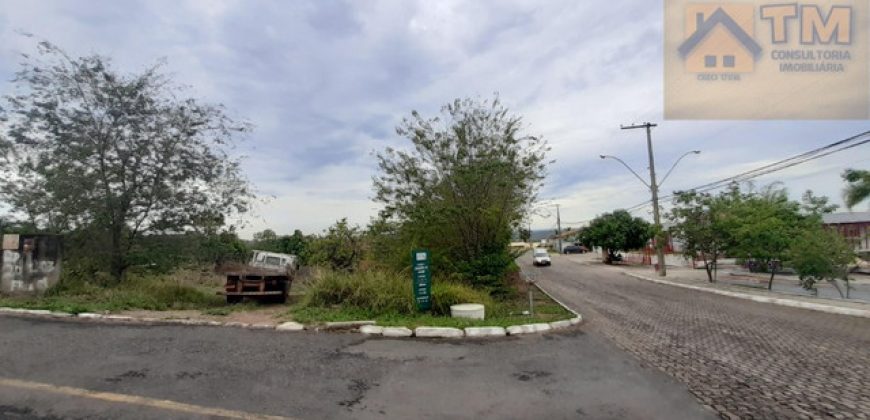 Lote cm 800 m, Esquina, Escriturado, Bem Localizado, Condomínio Ouro Vermelho II