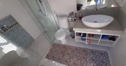 Excelente casa em Condomínio Jardim da Serra, Lote 1500 metros