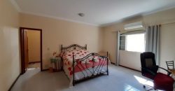 Excelente casa em Condomínio Jardim da Serra, Lote 1500 metros