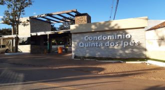 Casa 3 Quartos, com laje, projeto para parte superior -Condomínio Quintas dos Ipês