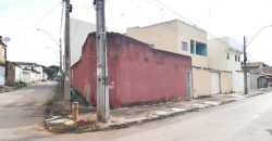 Sobrado de Esquina, mais Kits no Bairro São José, Investir ou Morar, Lote com 300 metros