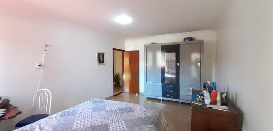 Excelente Sobrado para Investimento ou Moradia, Bairro Vila do Boa, em São Sebastião/DF.