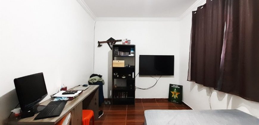 Maravilhosa Casa com 3 Quartos, Toda na Laje, Rua Comercial e Residencial, B, Centro