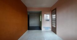 Casa com 2 Quartos, Toda na Laje, Estrutura p/ mais 1 Pavimento, Qd. 307 – Aceito troca