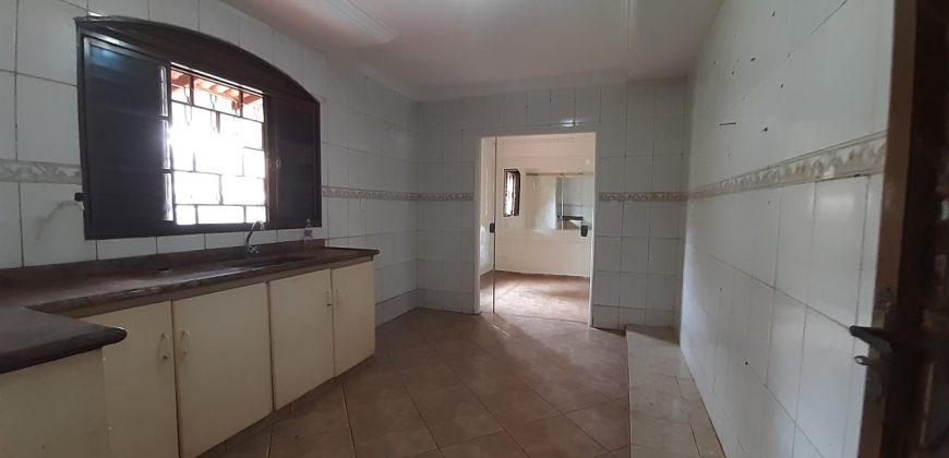 Excelente casa com 3 Qtos, Suíte, na Laje- B. São Francisco – Lt cm mais de 300 mt