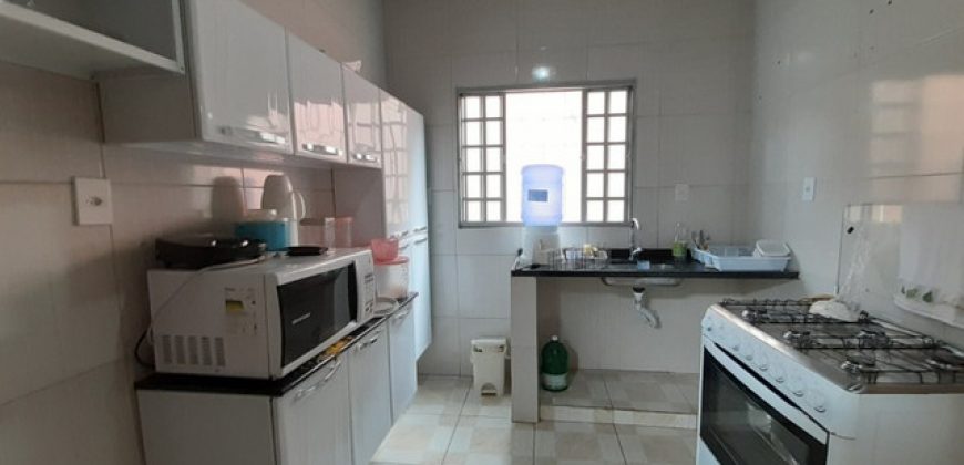 Casa com 3 Quartos, Setor Tradicional, Rua da Escola Ceprom