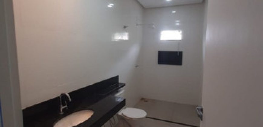 Excelente Casa Nova, Moderna, Bem Localizada, Condomínio Ouro Vermelho II Lt 1000 Metros