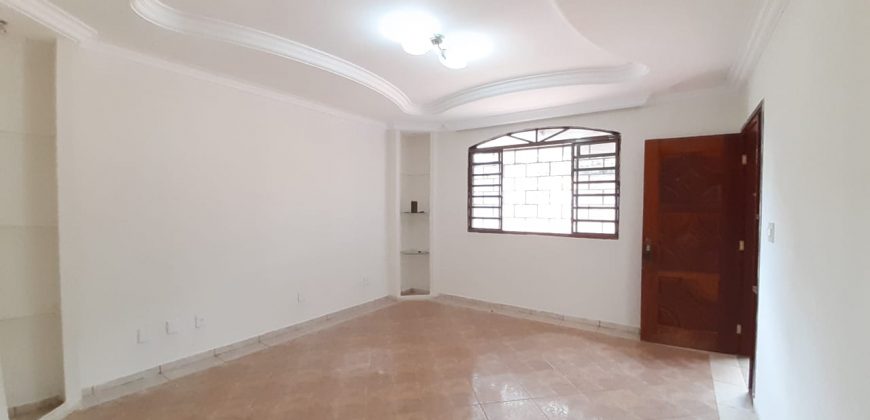 Excelente casa com 3 Qtos, Suíte, na Laje- B. São Francisco – Lt cm mais de 300 mt