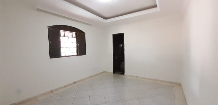 Excelente casa com 3 Qtos, Suíte, na Laje- B. São Francisco – Lt cm mais de 300 mt