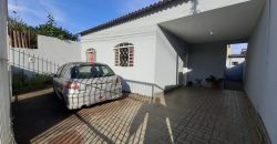 Casa Bem Localizada, Toda na Laje, Abaixo do Varejão da Fartura