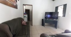 São 2 Casas no mesmo lote, de Esquina, com 290 metros, Bairro Vila Nova