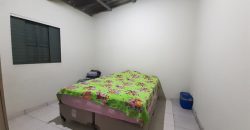 São 2 Casas no mesmo lote, de Esquina, com 290 metros, Bairro Vila Nova