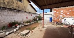 Casa no Centro da Cidade, Perto de Parada de ônibus e comercio