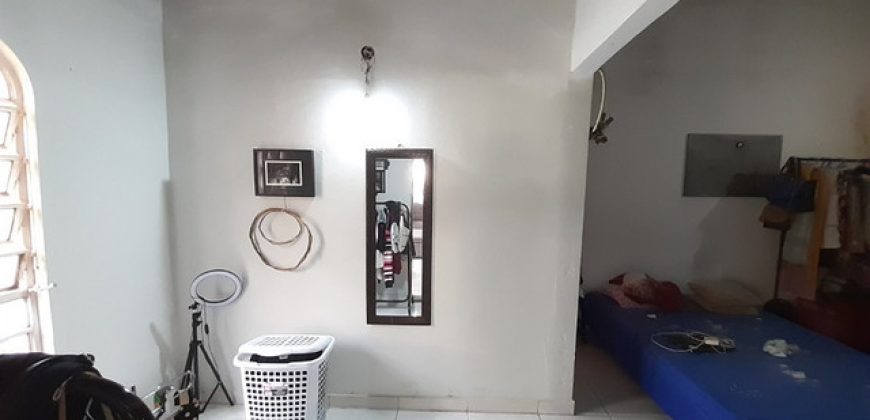 Casa com 2 Quartos, Suíte, Lote com 300 metros, Bairro São Gabriel – Aceito Troca