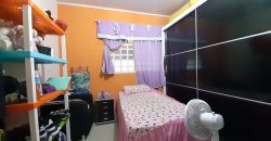 Excelente Casa com 3 Quartos, Suites, Qd. 205, Residencial Oeste, Escriturada