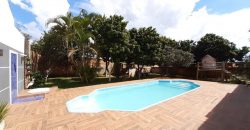 Excelente Espaço para Eventos – Lote 1400 metros, Fácil Acesso, Piscina, Churrasqueira.