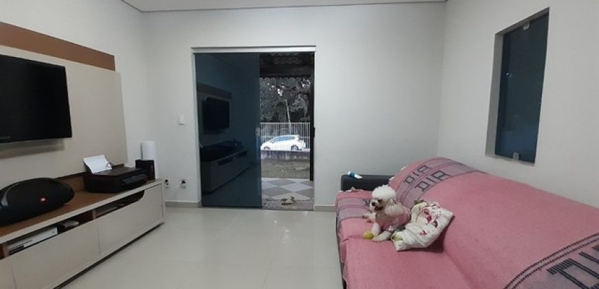 Excelente Imóvel, com 2 Casas no mesmo Lote, Todas na laje, Cond. Ouro Vermelho II