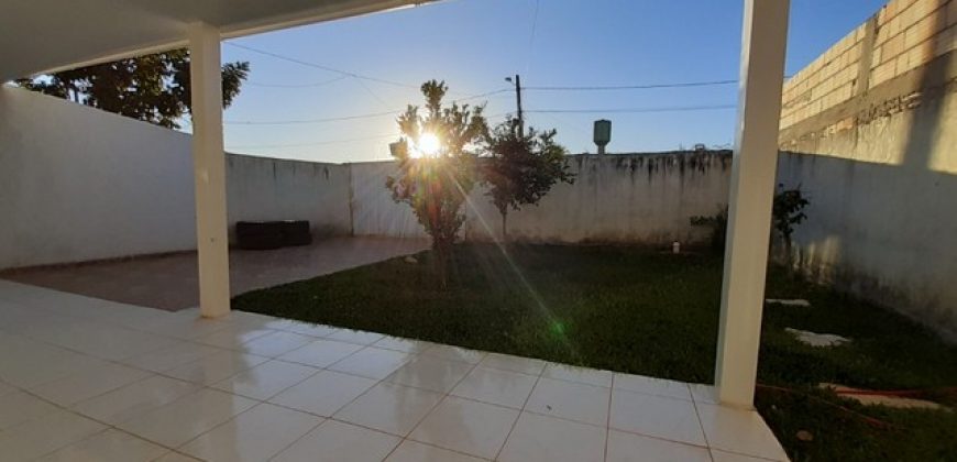 Maravilhosa Casa, com Fino Acabamento, Condomínio Villages do Sol