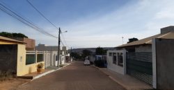 Maravilhosa Casa, Toda na Laje com 4 Qtos, Piscina, Churrasqueira, Condo. Ouro de Itaipu