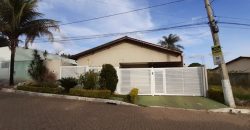 Maravilhosa Casa, Toda na Laje com 4 Qtos, Piscina, Churrasqueira, Condo. Ouro de Itaipu