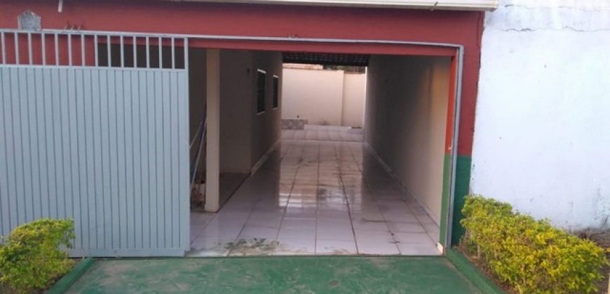 Excelente Casa com 2 quartos, Bem Localizada, Bairro São José, São Sebastião/DF.